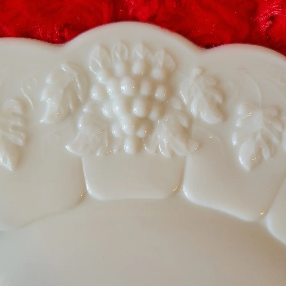 Westmoreland ~ Vintage Milk Glass Dinner Plate  Cake Plate Paneled Grape